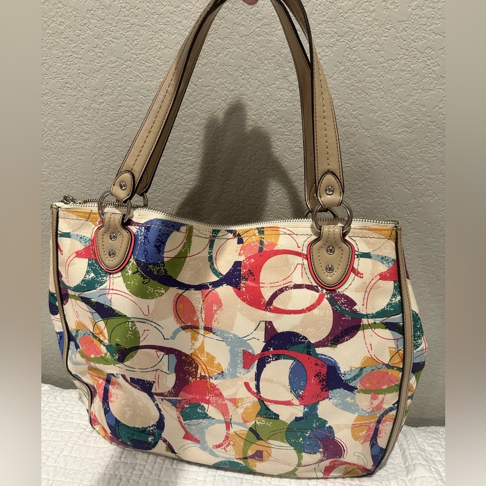 Y2K Era Coach Tote- Vintage and in EXCELLENT CONDITION - Picture 2 of 6
